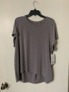 Athleta Gray Pleated Back Short Sleeve Tee